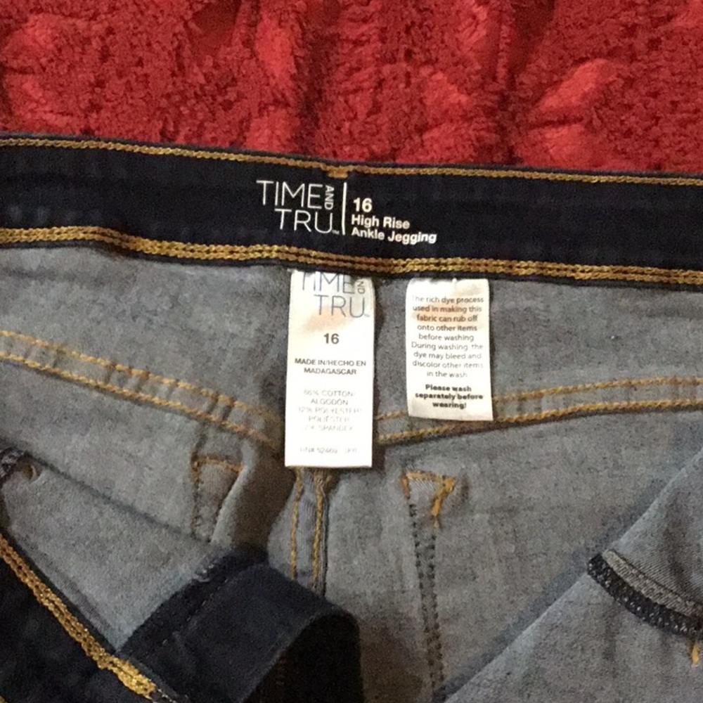 Jeans - Picture 3 of 4